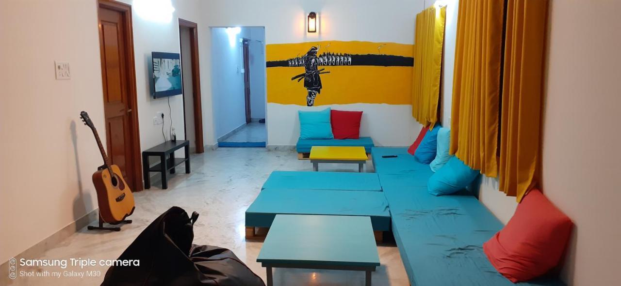 The Hood Hostel Бангалор Экстерьер фото